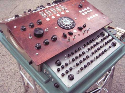 Dual Primate Console